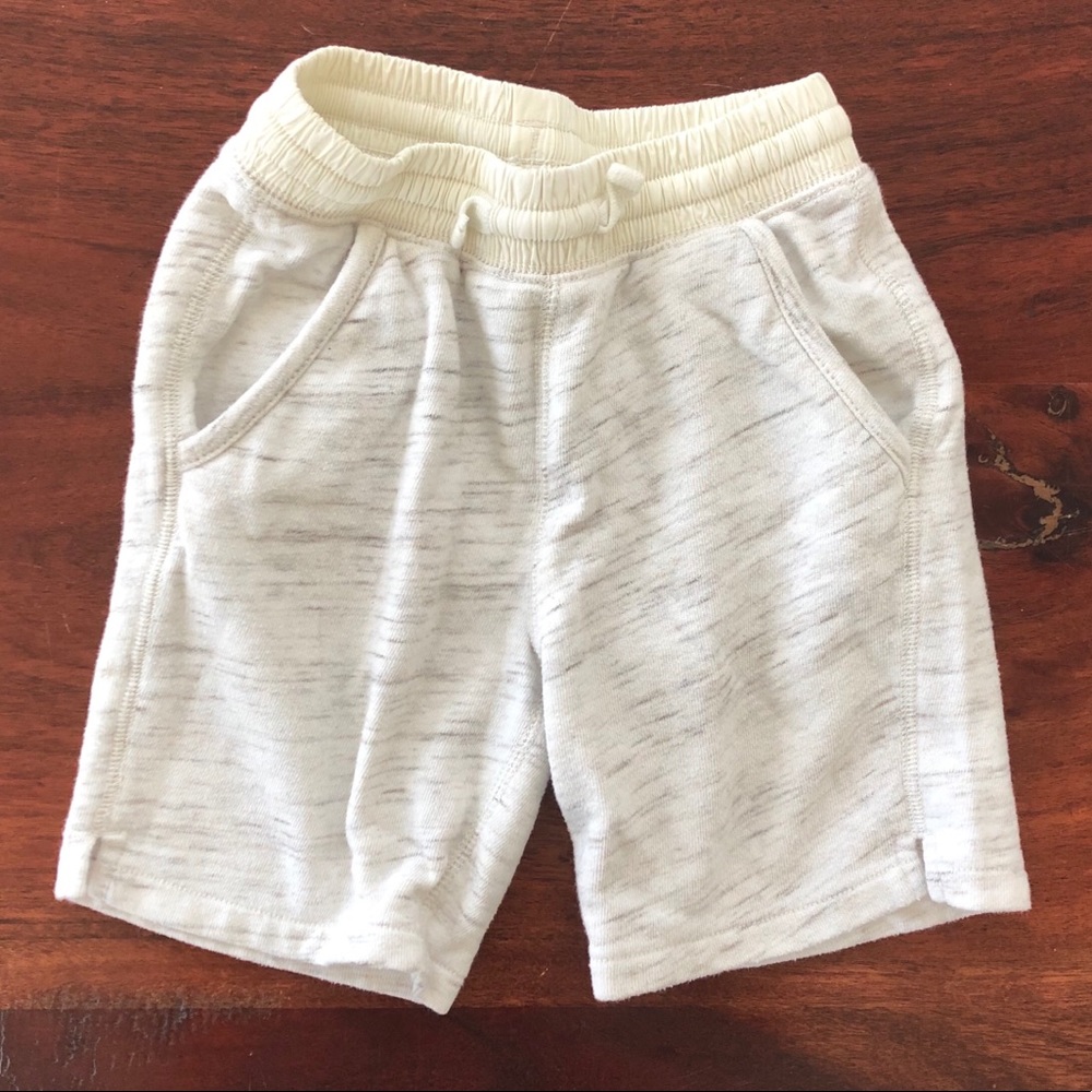 Heathered cream and grey Gap boys shorts